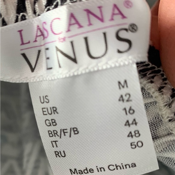 Print keyhole romper - Picture 3 of 4